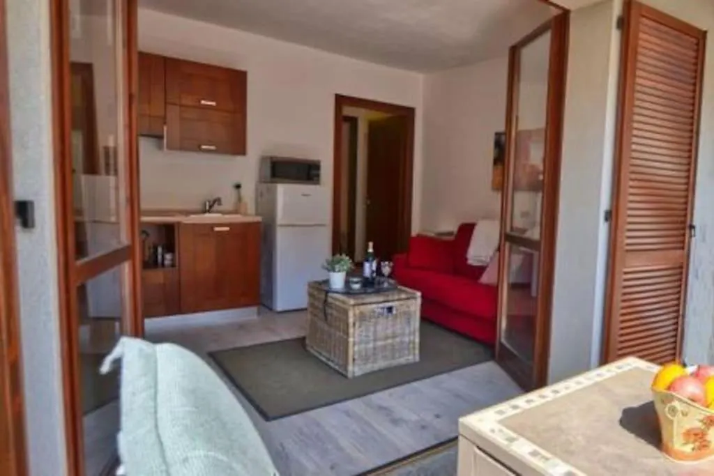 Gezellig Appartement Met Gedeeltelijk Meerzicht Acquaseria 公寓